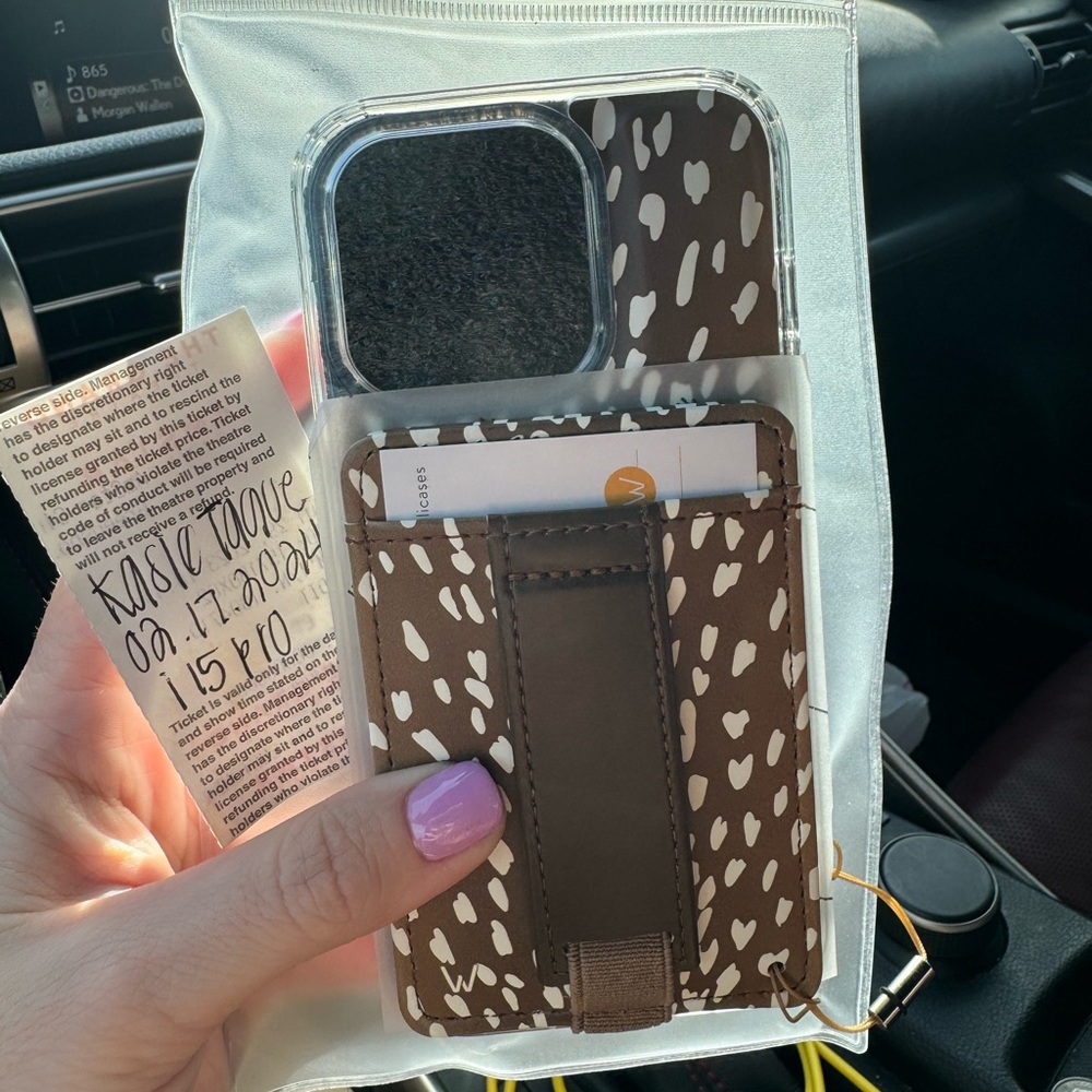 walli have fawn magnetic case iPhone 15 Pro Phone Case
